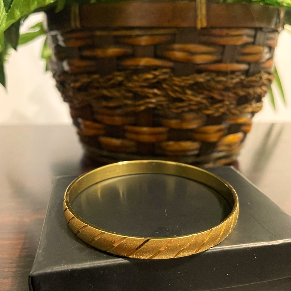 Vintage Monet Gold Tone Bangle Bracelet